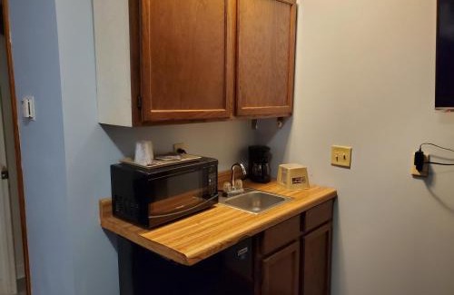 Fridley Hotel | Budget Host Inn Fridley