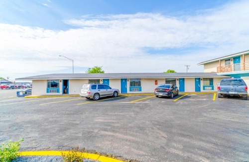 Frederick Hotel | Budget Inn by OYO Frederick US-183