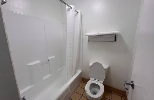 San Augustine Hotel | Budget Inn By OYO San Augustine