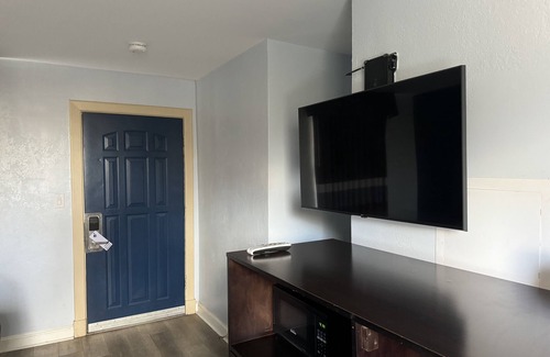 Danville Hotel | Budget Inn Danville