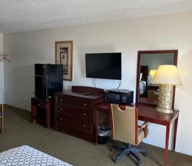 Storm Lake Hotel | Budget Inn Motel
