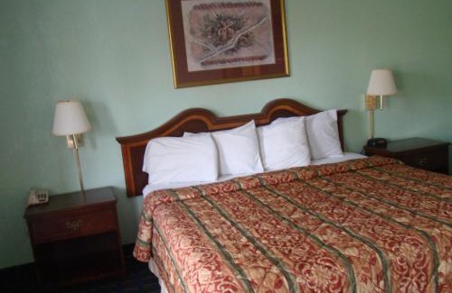 Mount Airy Hotel | Budget Inn Mount Airy