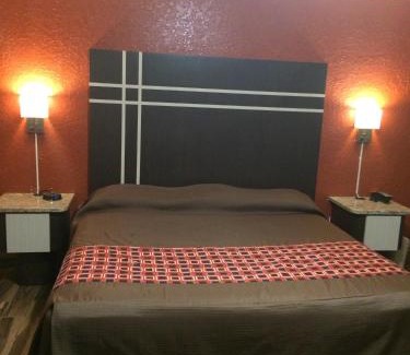 Florida South Atlantic Coast Hotel | Budget Inn of Avon Park