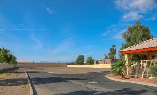 Maryvale Hotel | Budget Inn Phoenix