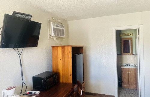 Ballinger Hotel | Budget INN