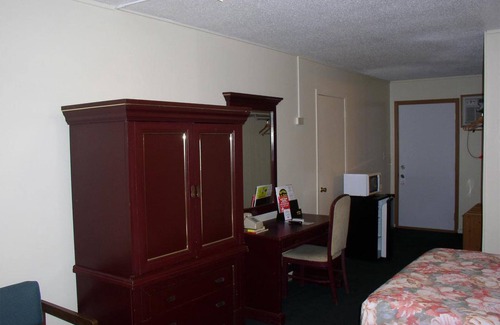 Fairmont Hotel | Budget Inn