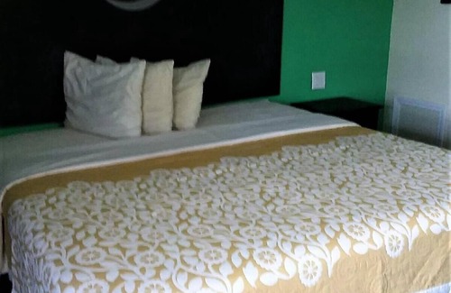 Sedalia Hotel | Budget Inn