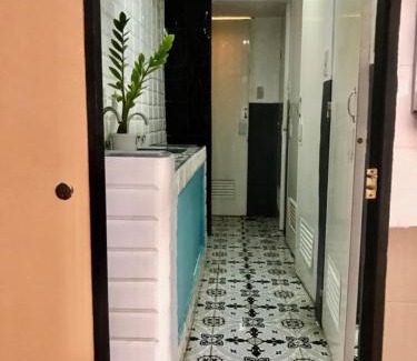 Pio del Pilar Apartment | Budget Transient Capsule Room Makati near Ayala and Buendia