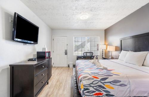 Augusta Hotel | Budgetel Inns & Suites Augusta Downtown 706-945-1238