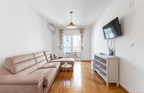 Golubovina Apartment | Budva Olive Escape