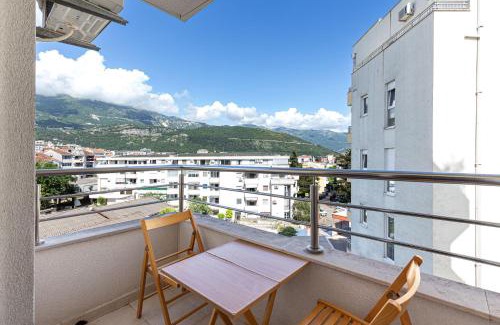 Golubovina Apartment | Budva Olive Escape
