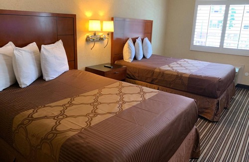 Northwest Anaheim Hotel | Buena Park Inn