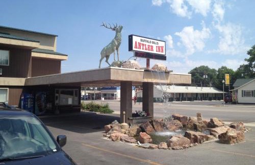 Cody Hotel | Buffalo Bill's Antlers Inn