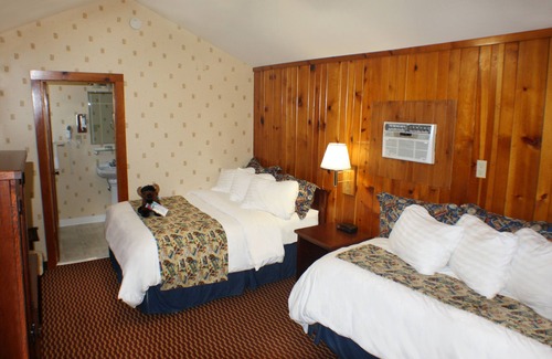 Cody Hotel | Buffalo Bill Village Cabins