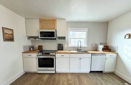 Syracuse Other | Buffalo Farmhouse Utah, Buffalo Farmhouse - Syracuse
