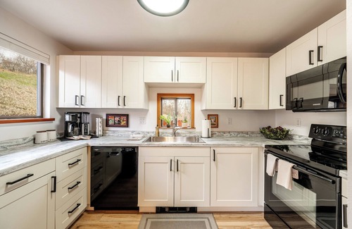 Sheridan Condo | Buffalo Hideout