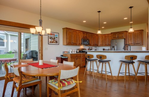 Four Corners House | Buffalo Lance - Custom Home In A Quiet Neighborhood Just West of Bozeman