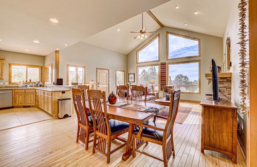 Zion National Park East Entrance House | Buffalo Ridge on Zion Boundary very close to the Park! Gated Community -Hot Tub
