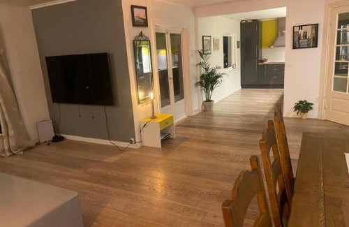Sandefjord House | Bugårdsåsen1, whole house