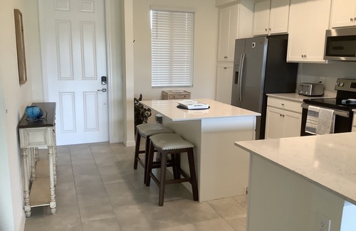 Lakewood Ranch Condo | Building in Lakewood Ranch? Need a temporary place to stay?