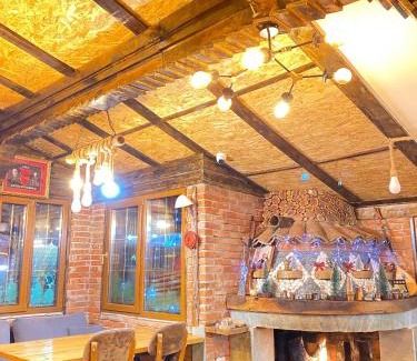 Cudhi House | Bujtina OXHAKU I LAMES