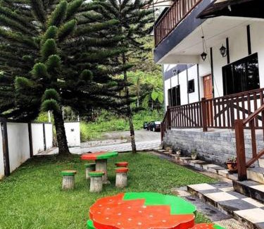 Tanah Rata House | Bukit Cottage - bungalow style