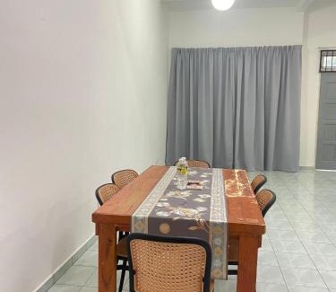 Kampung Pondok Apartment | Bukit Kayangan Homestay