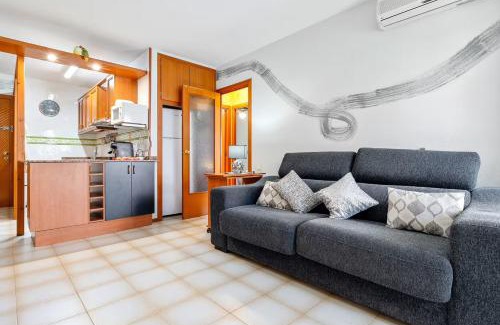 Creixell Apartment | Bumbai