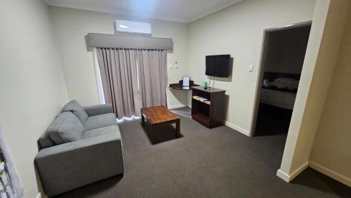 Pelican Point Apartment | Bunbury Stay