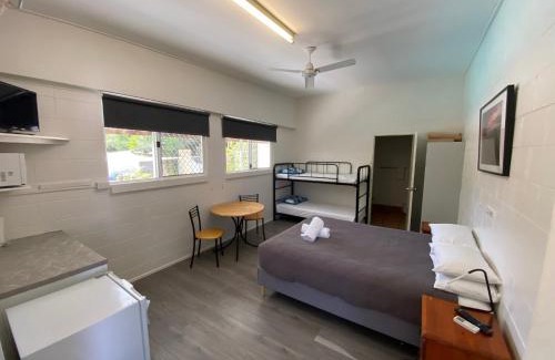 Kensington Hotel | Bundaberg Park Village