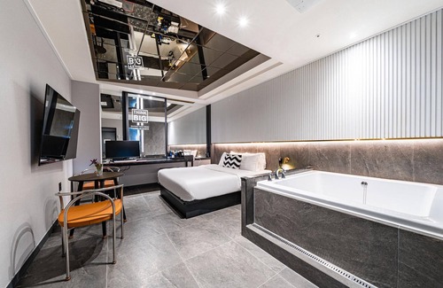 Seohyeon-dong Hotel | Bundang View