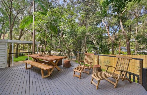 Avalon Beach House | Bungalow 127 at Avalon pde, 800m walk to beach
