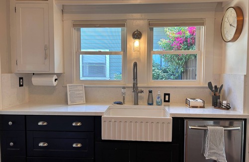 Lodi House | Bungalow 215 - Enchanting Craftsman - 2 B/2 BA - Game Room + Patio