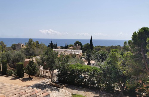 Costa Dorada House | Bungalow 250m from the sea in the shady pine grove, far from the tourist crowds