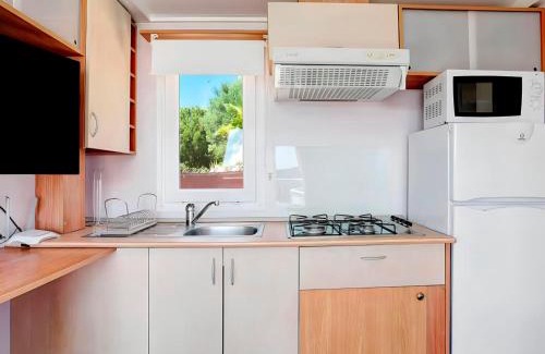 Campano House | Bungalow cerca de la playa con piscina, jardín y wifi