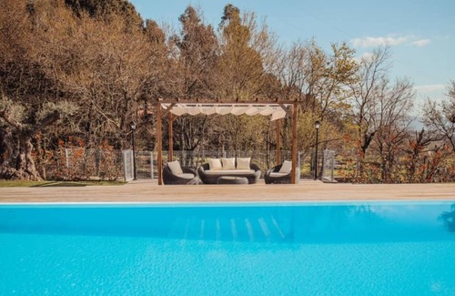 Valenca House | Bungalow com Piscina,valença Izibookings