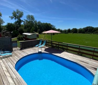 Saint-Pardoux House | Bungalow confortable à Saint-Pardoux avec piscine partagée