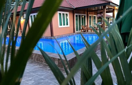 Kampung Kedawang Villa | BUNGALOW D'CENANG- Private Pool