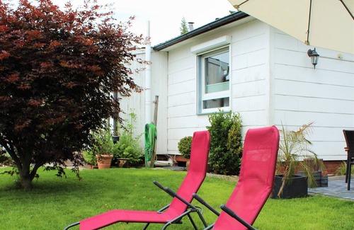 Region Hannover District House | Bungalow 'Ferienhaus Seaside' with Private Terrace, Private Garden and Wi-Fi
