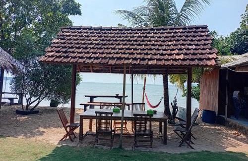 Karimunjawa Islands House | Bungalow