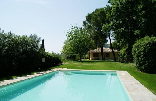 Garda House | Bungalow in Garda with Pool & Wine Nearby