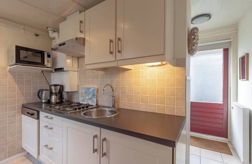 Sint Maartenszee House | Bungalow in Sint Maartenszee near Beach
