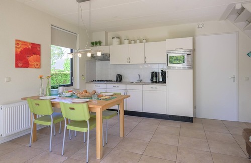 Sondel House | Bungalow in Sondel near Slotermeer Lake