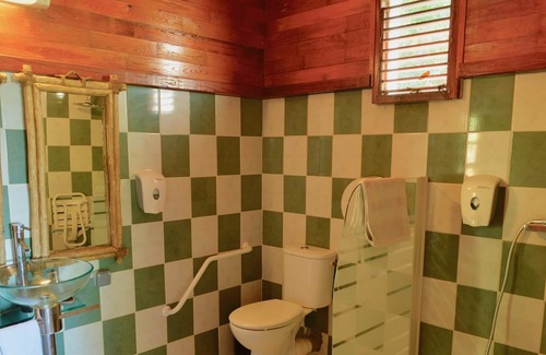 Mahaut House | Bungalow-Luxury-Ensuite-PMR - Woch Nwe