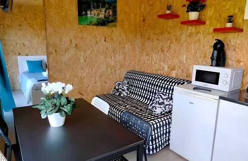 Ventosa House | Bungalow 'Quintinha Da Aldida' with Mountain View, Wi-Fi and Air Conditioning