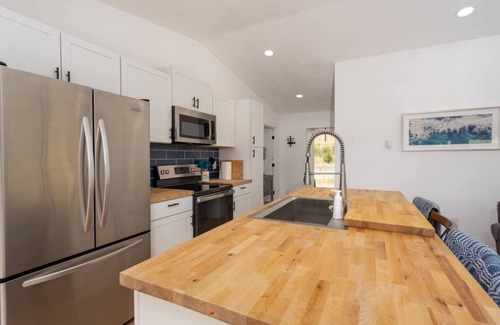 Bayview House | Bungalow Top Floor Only