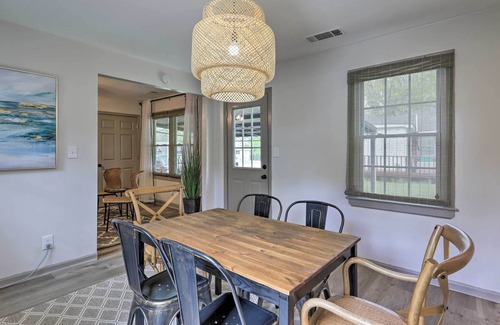 Covington House | Bungalow w/ Golf Cart, 1/2 Mi to Historic Square!