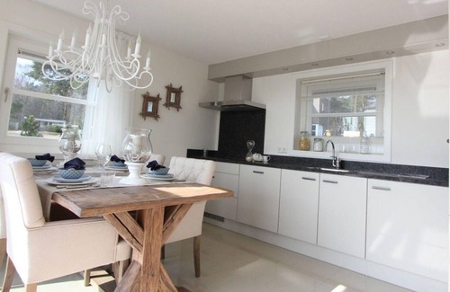 Otterlo House | Bungalow with 3 bedrooms and a terrace