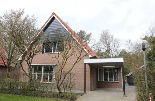 Otterlo House | Bungalow with 5 bedrooms and a terrace