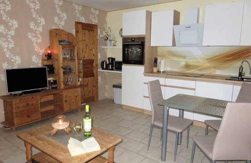 Mecklenburgische Kleinseenplatte House | Bungalow with Sauna (21048) - House